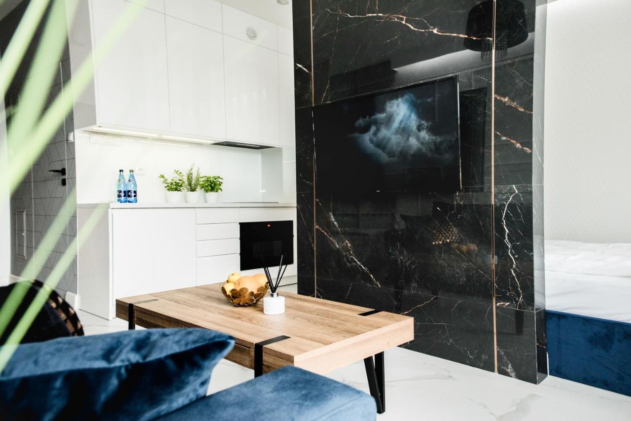 Hypnotize Apartment Glamour Konin  Exterior foto